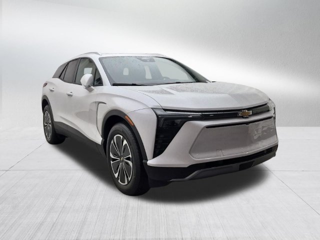 Used 2024 Chevrolet Blazer EV LT AWD/4WD image 3