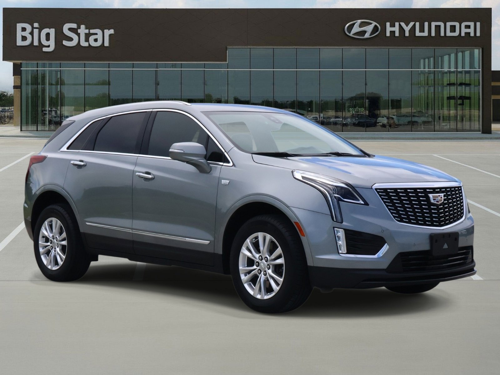 Used 2024 Cadillac XT5 Luxury w/ LPO, Floor Liner Package FWD image 6