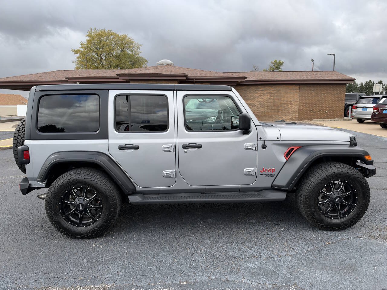 Used 2019 Jeep Wrangler Unlimited Sport S AWD/4WD image 9