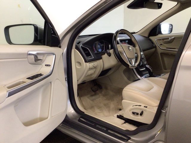 Used 2015 Volvo XC60 T5 Platinum AWD/4WD image 10