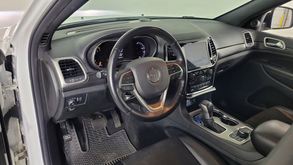 Used 2022 Jeep Grand Cherokee Laredo X image 16