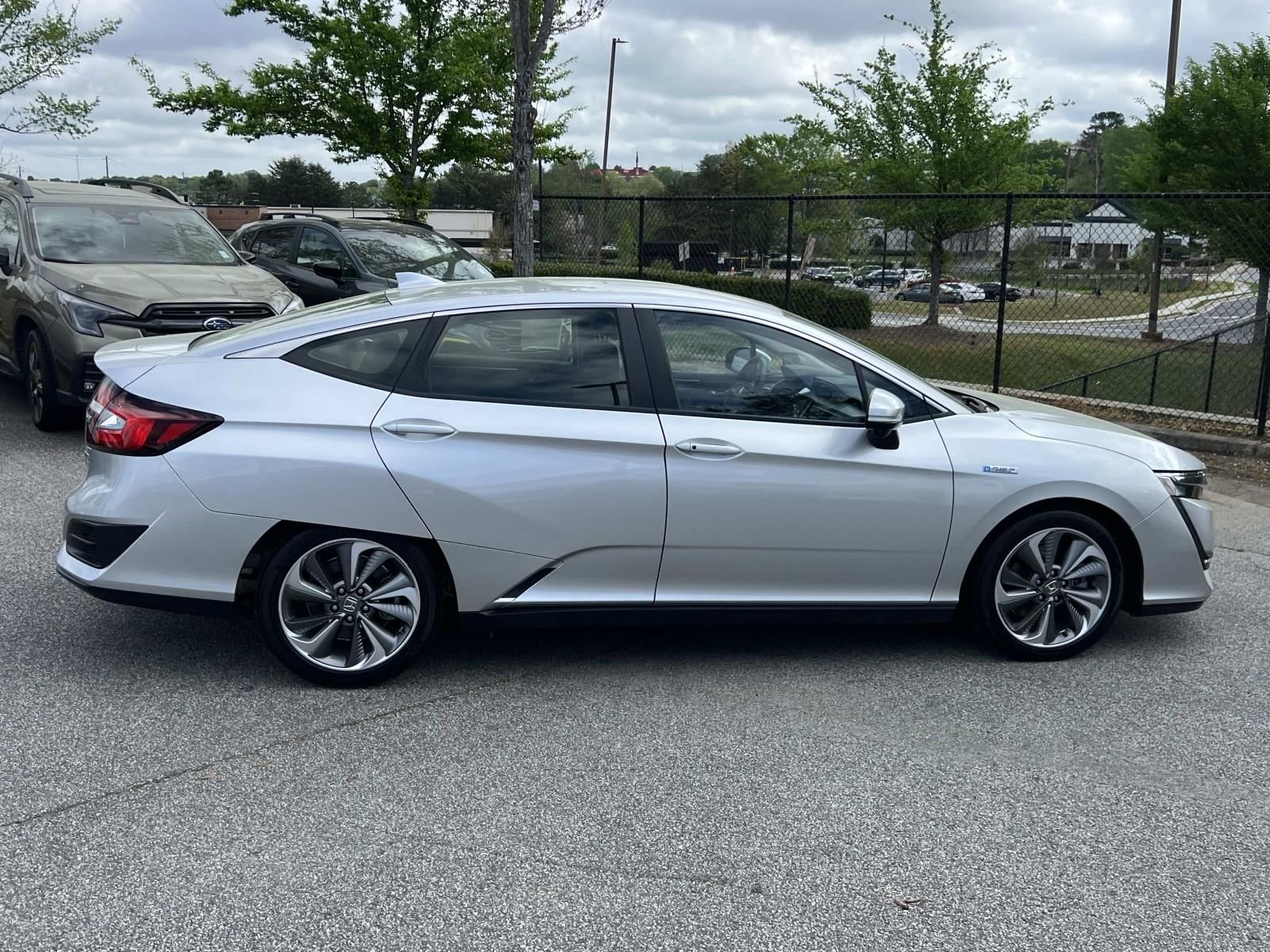 Used 2018 Honda Clarity Touring image 8