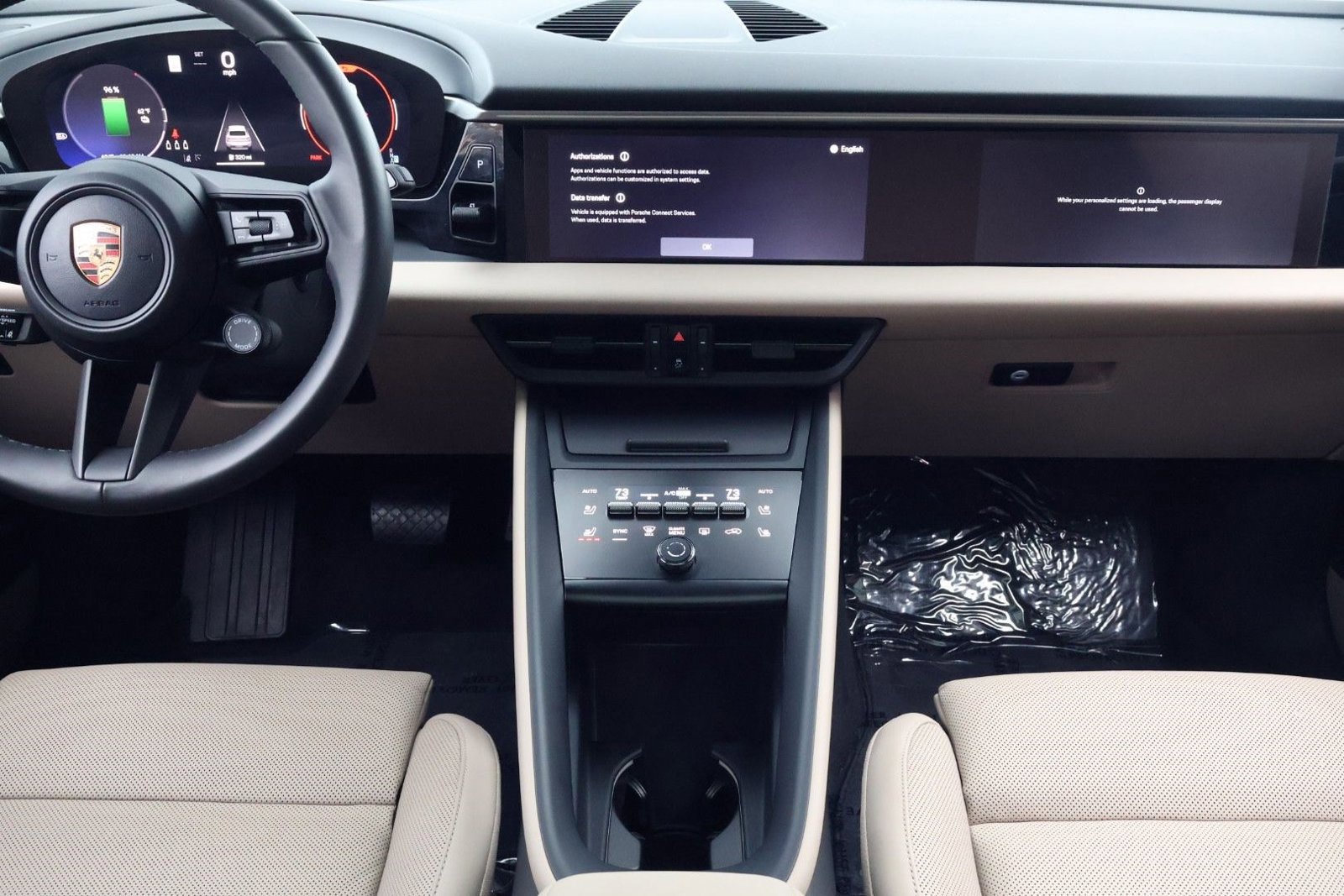 Certified 2024 Porsche Macan 4 Electric image 20