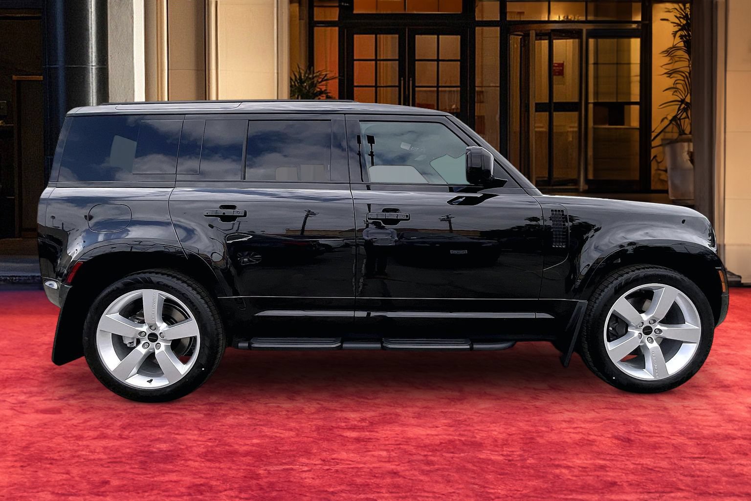 New 2026 Land Rover Defender 110 X-Dynamic SE AWD/4WD image 6
