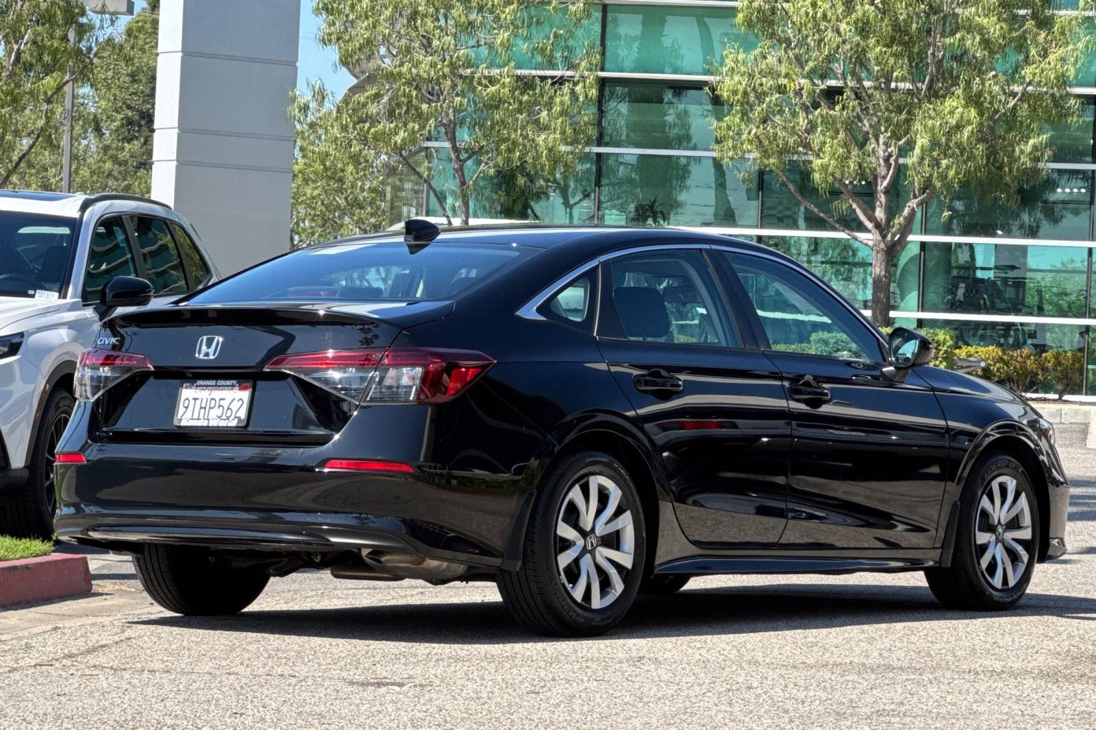 Used 2025 Honda Civic LX image 4