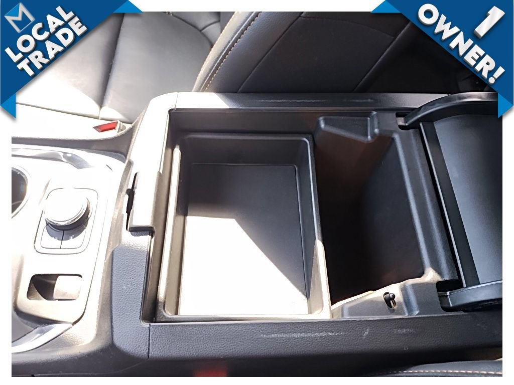 Used 2021 Chevrolet Traverse LT w/ LT Premium Package AWD/4WD image 16
