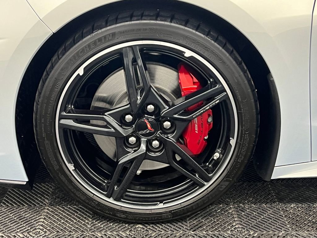 Used 2021 Chevrolet Corvette Stingray Premium Conv w/ Z51 Performance Package image 9