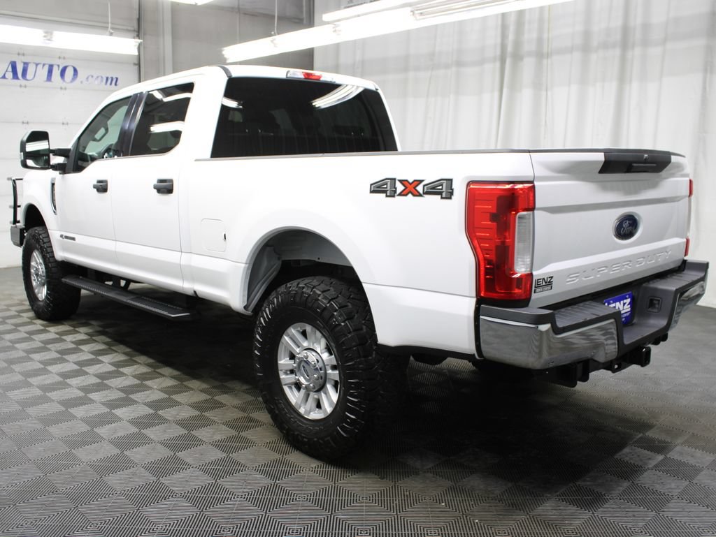 Used 2017 Ford F250 XLT AWD/4WD image 6
