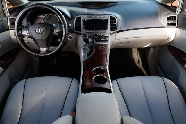 Used 2012 Toyota Venza XLE image 2