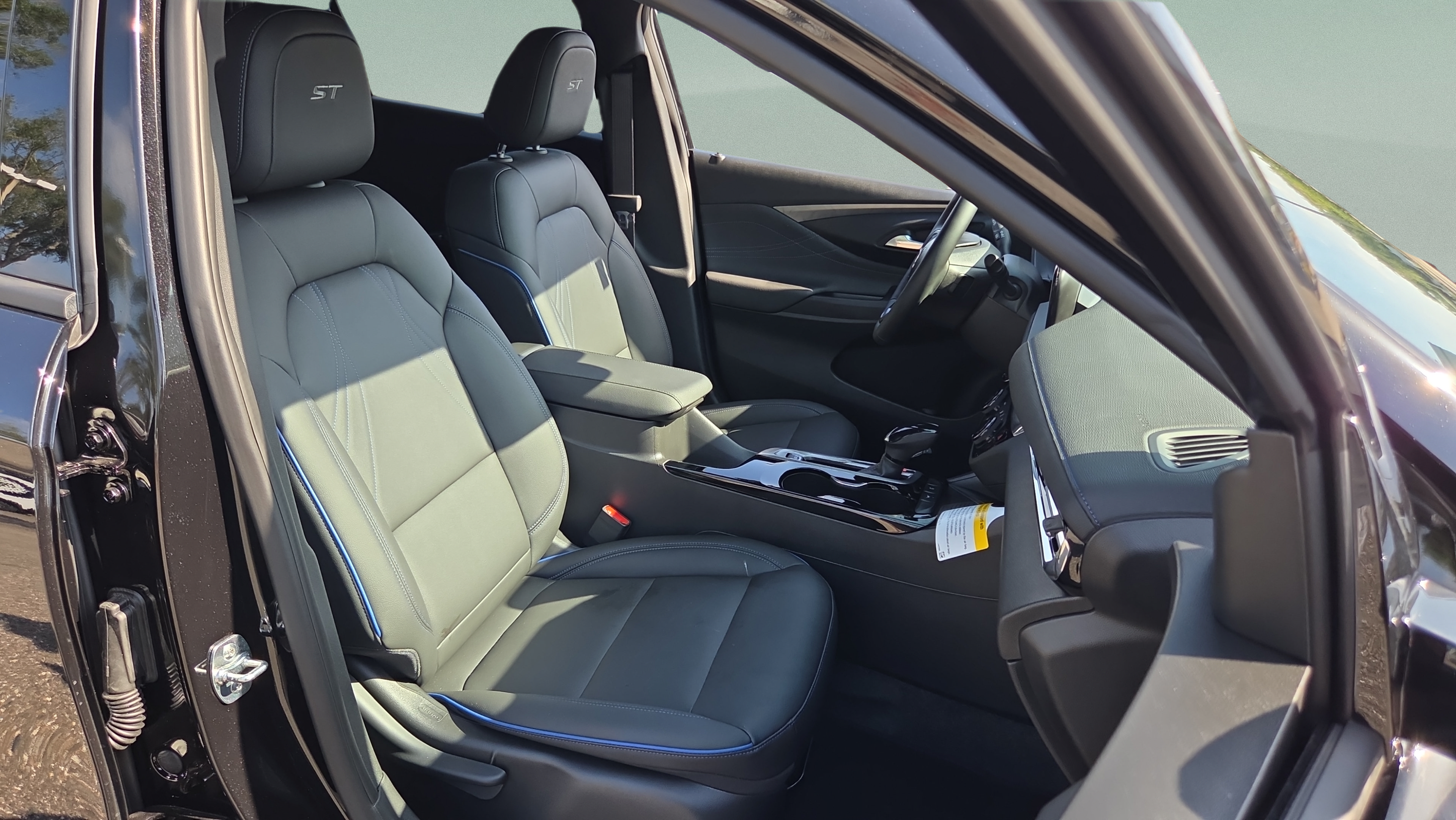 Certified 2026 Buick Envista Sport Touring w/ Convenience I Package FWD image 15