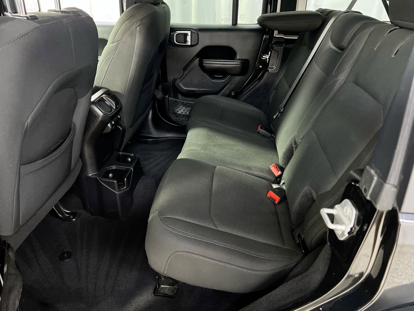 Used 2019 Jeep Wrangler Unlimited Sport S image 28