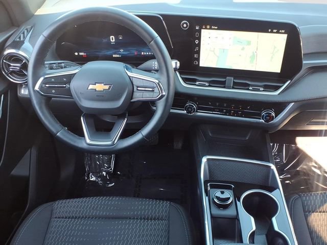 Used 2026 Chevrolet Equinox LT FWD image 12