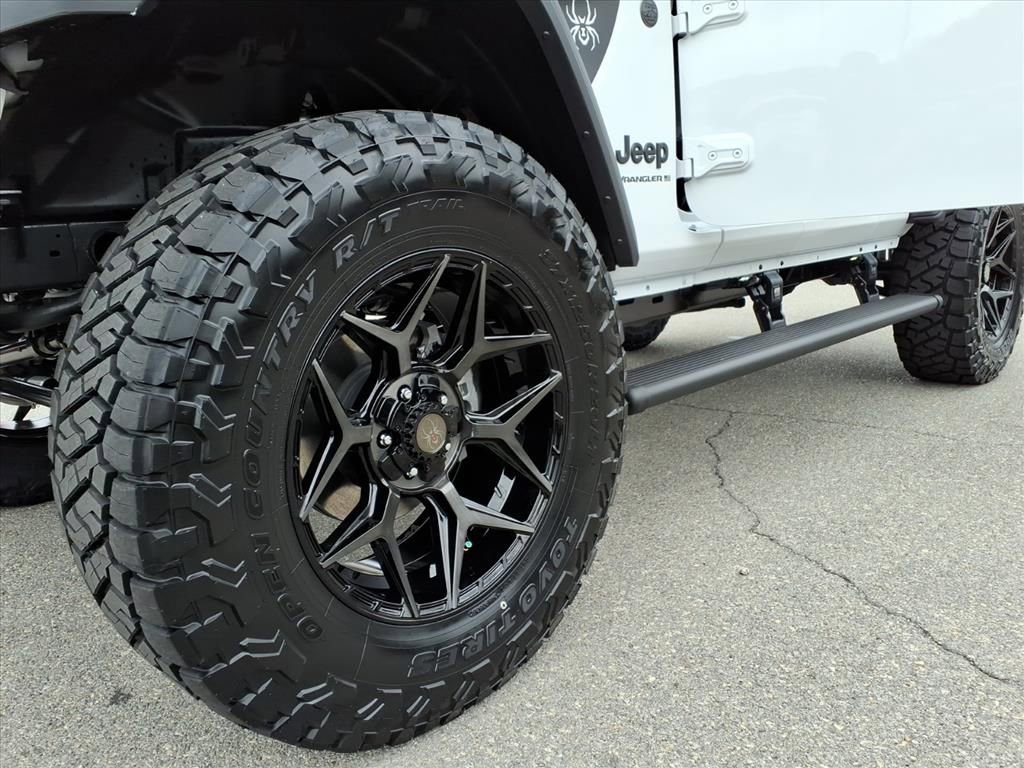 New 2025 Jeep Wrangler Willys image 38