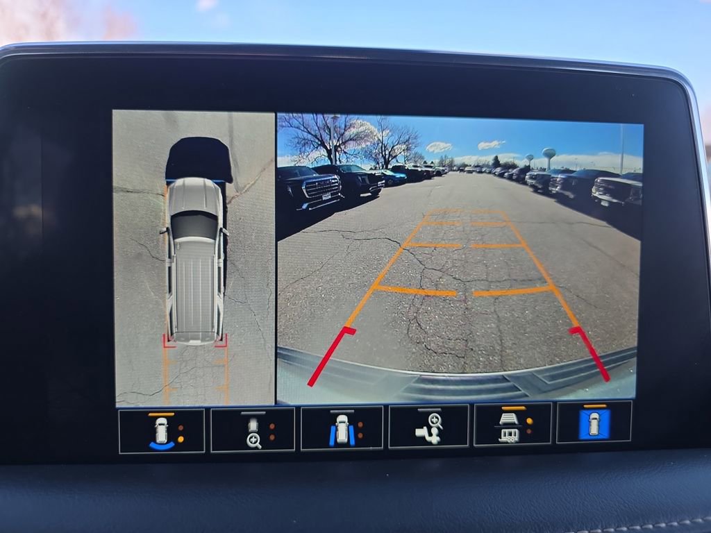 Used 2023 GMC Yukon SLT w/ SLT Luxury Package image 24