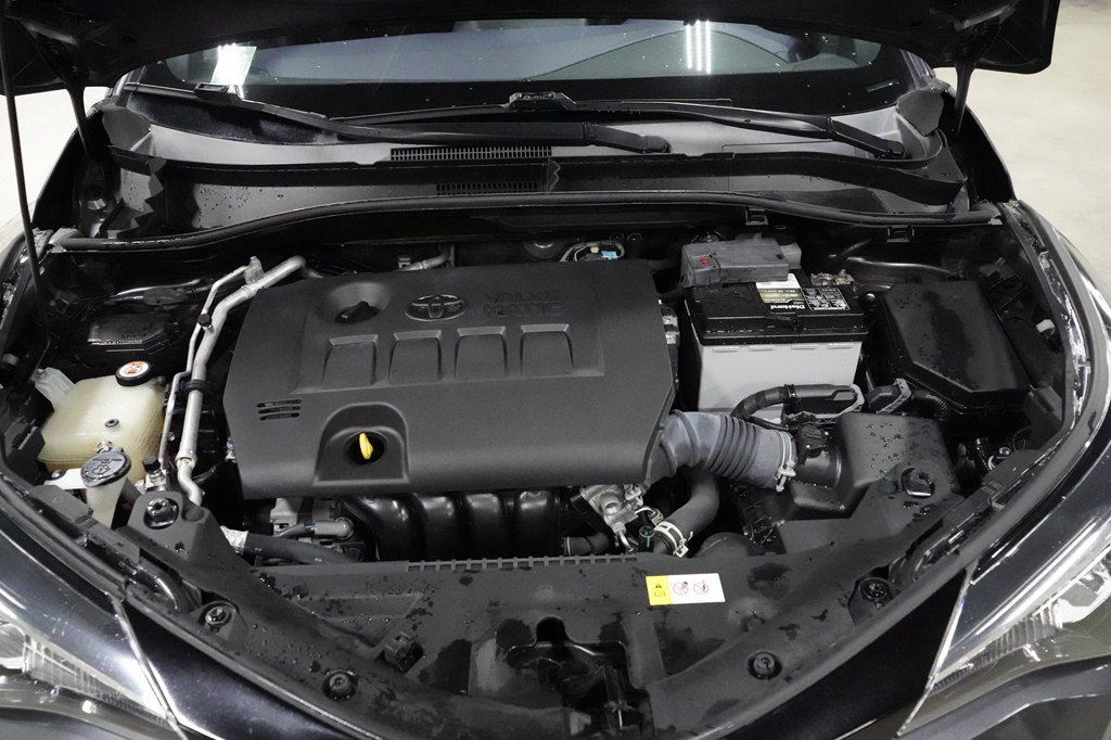 Used 2021 Toyota C-HR XLE FWD image 28