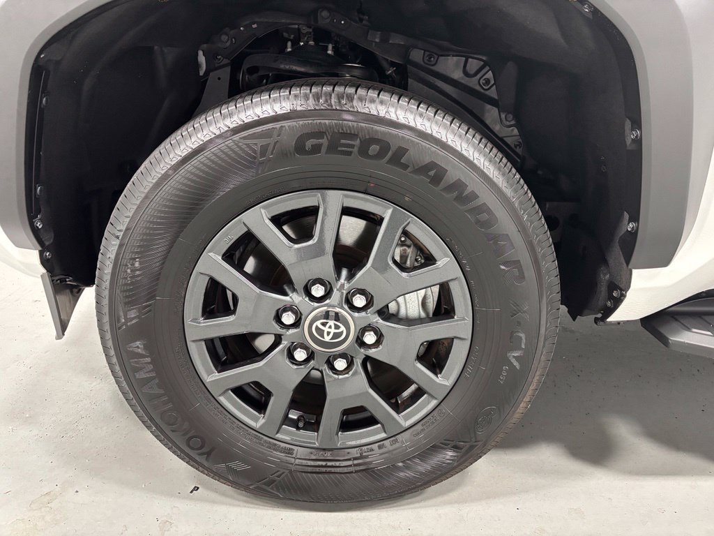 Used 2026 Toyota 4Runner SR5 AWD/4WD image 62