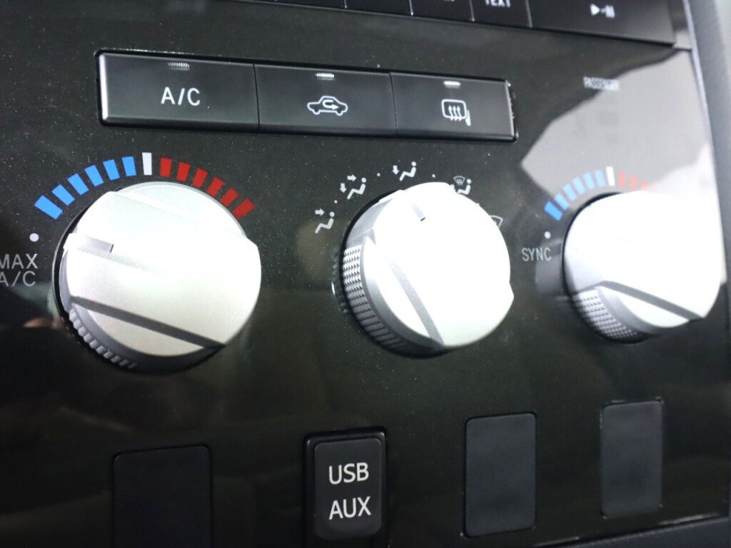 Used 2013 Toyota Tundra 2WD Double Cab image 18