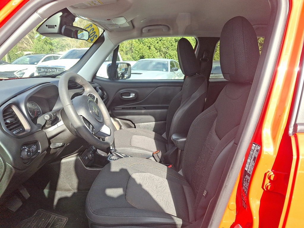 Certified 2023 Jeep Renegade Latitude image 23