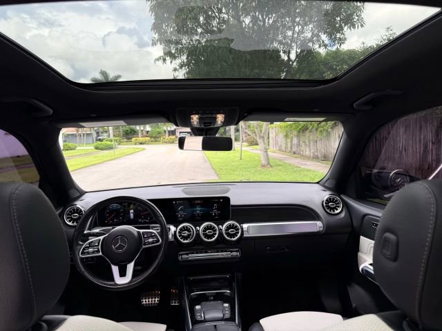 Used 2021 Mercedes-Benz GLB 250 image 15