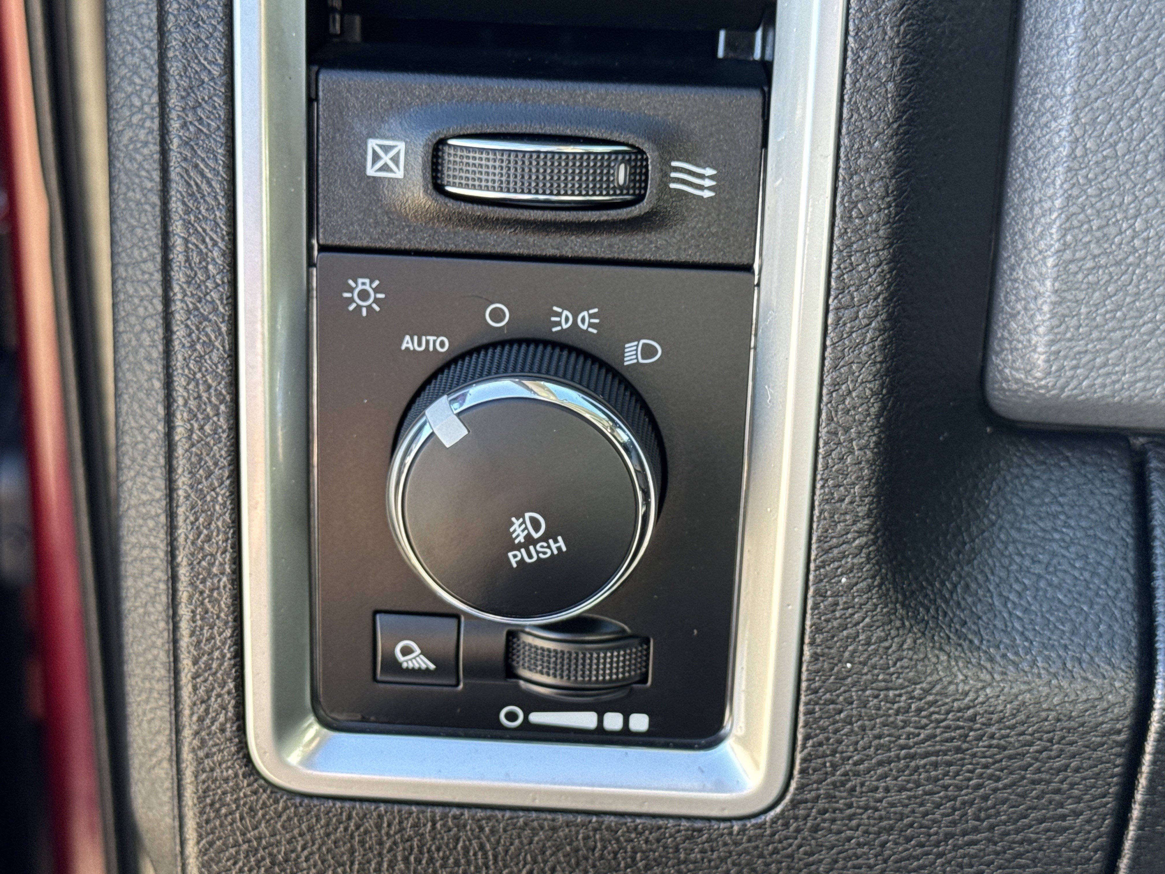 Used 2017 RAM 1500 Lone Star image 36