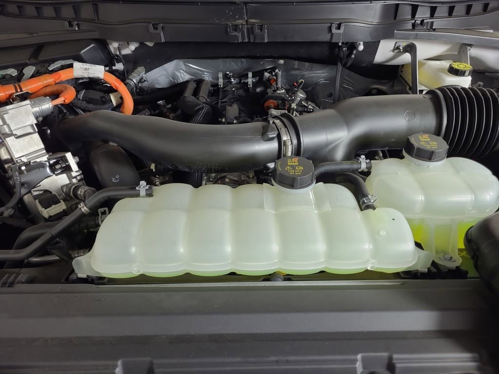 New 2025 Ford F150 Platinum w/ Equipment Group 702A High image 26