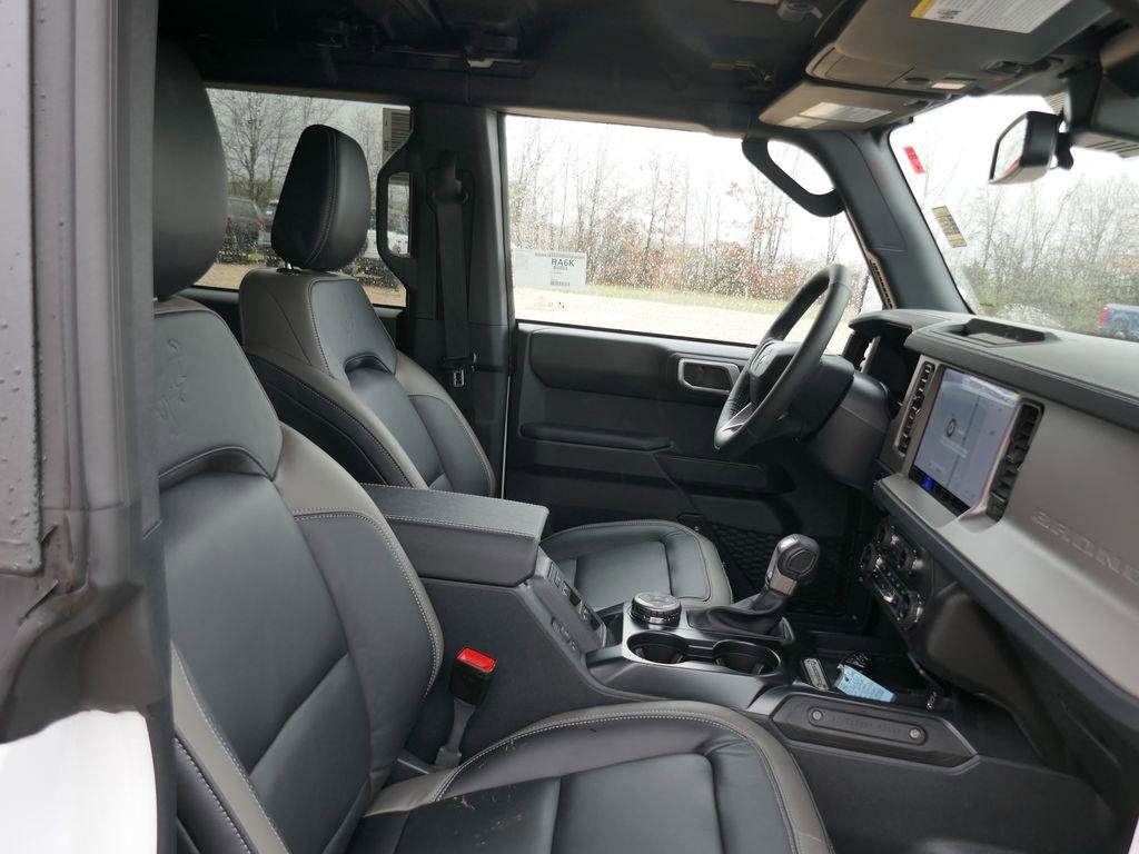 New 2026 Ford Bronco Outer Banks image 10