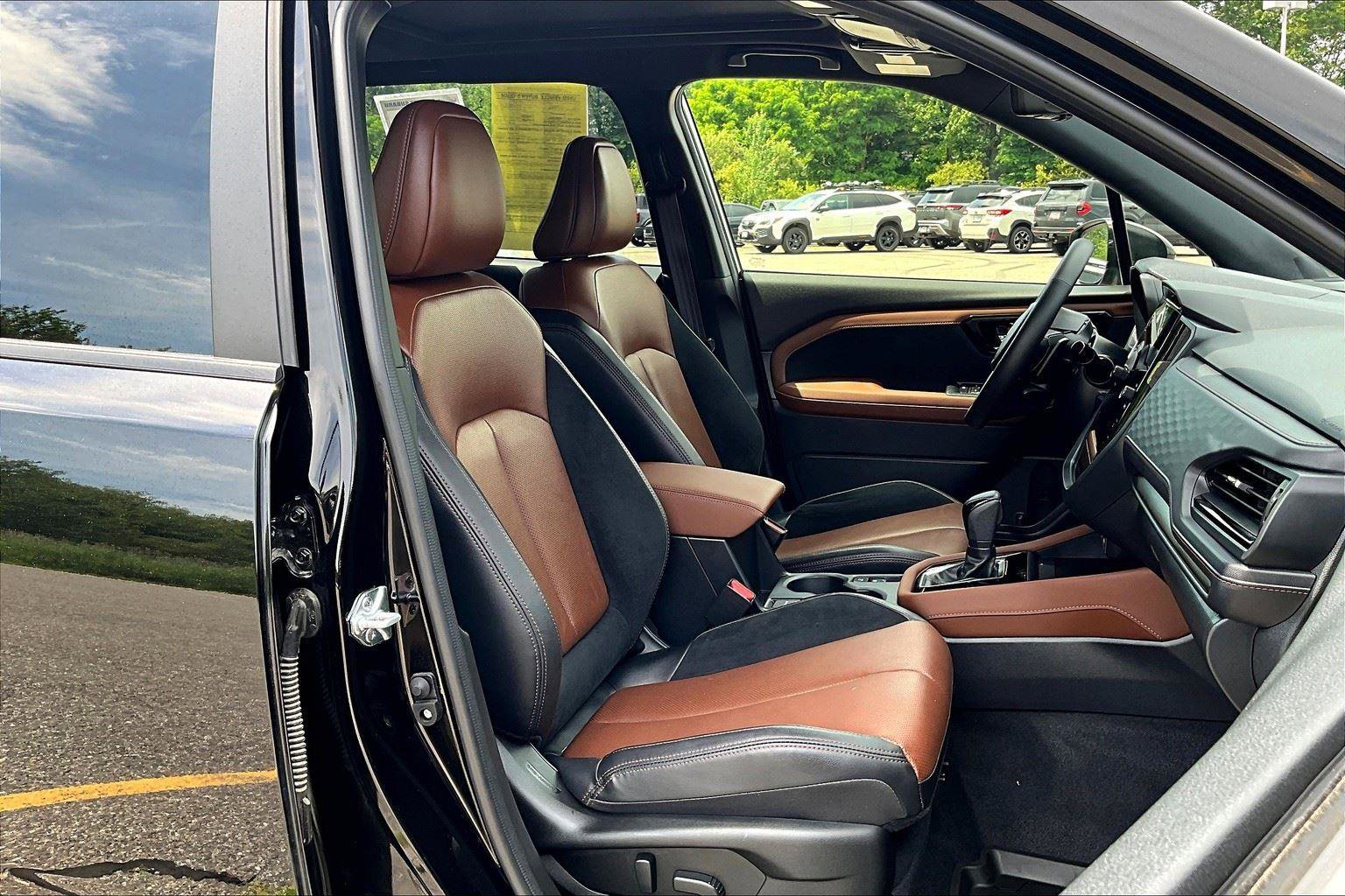 Used 2025 Subaru Forester Touring image 7