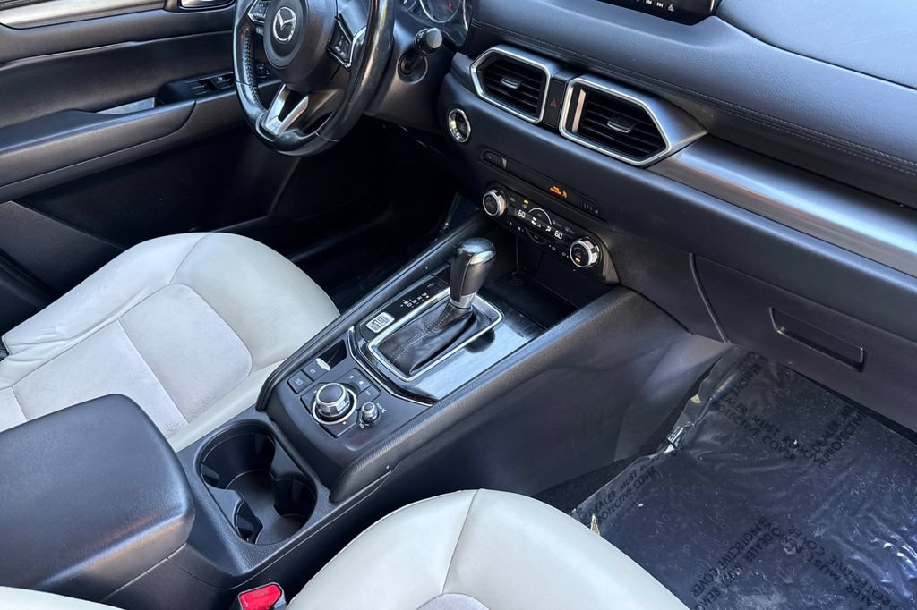 Used 2017 MAZDA CX-5 Touring FWD image 13