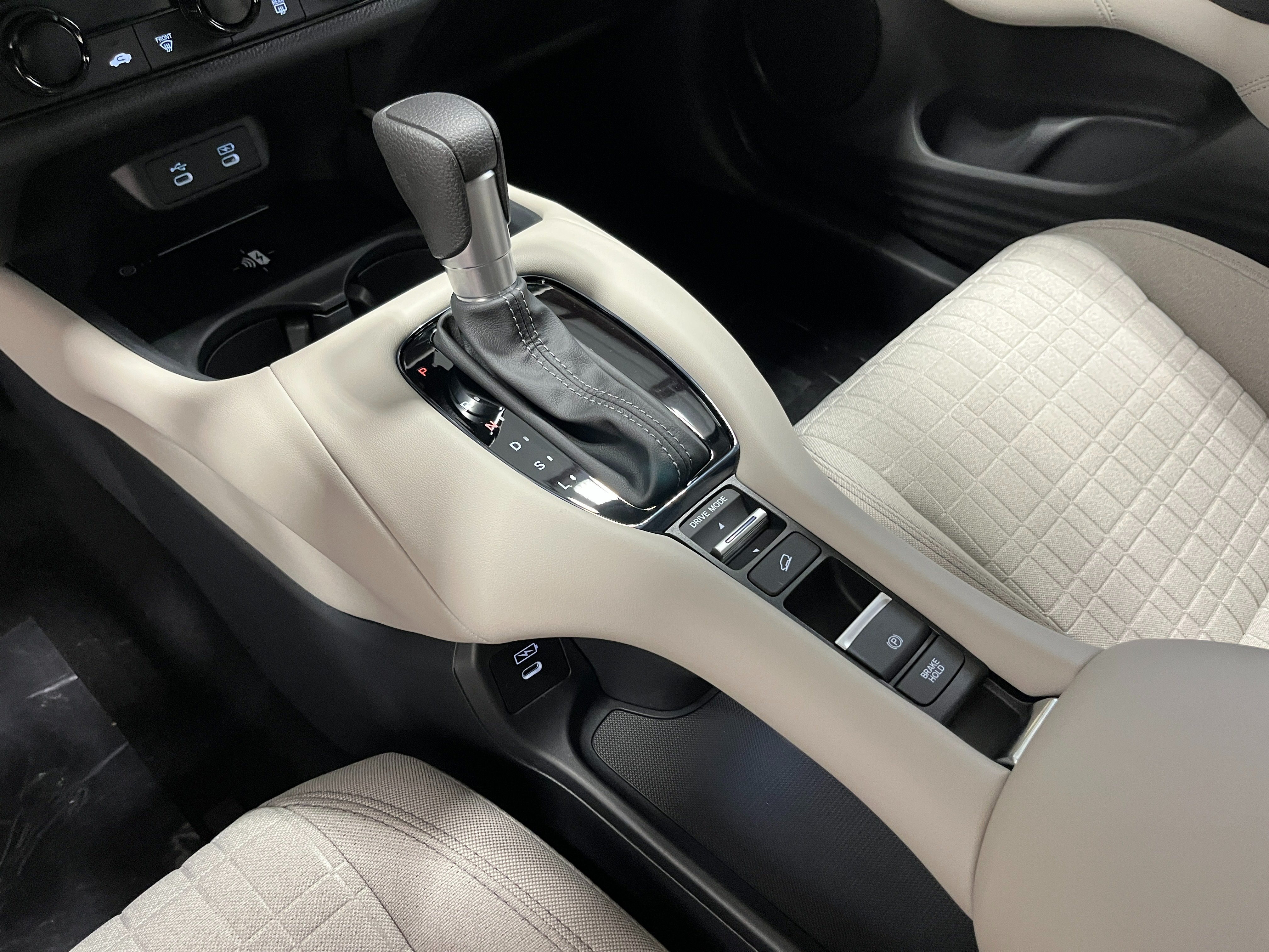 New 2027 Honda HR-V LX image 15