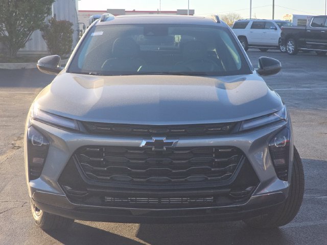 New 2026 Chevrolet Trax ACTIV w/ Sunroof Package FWD image 10