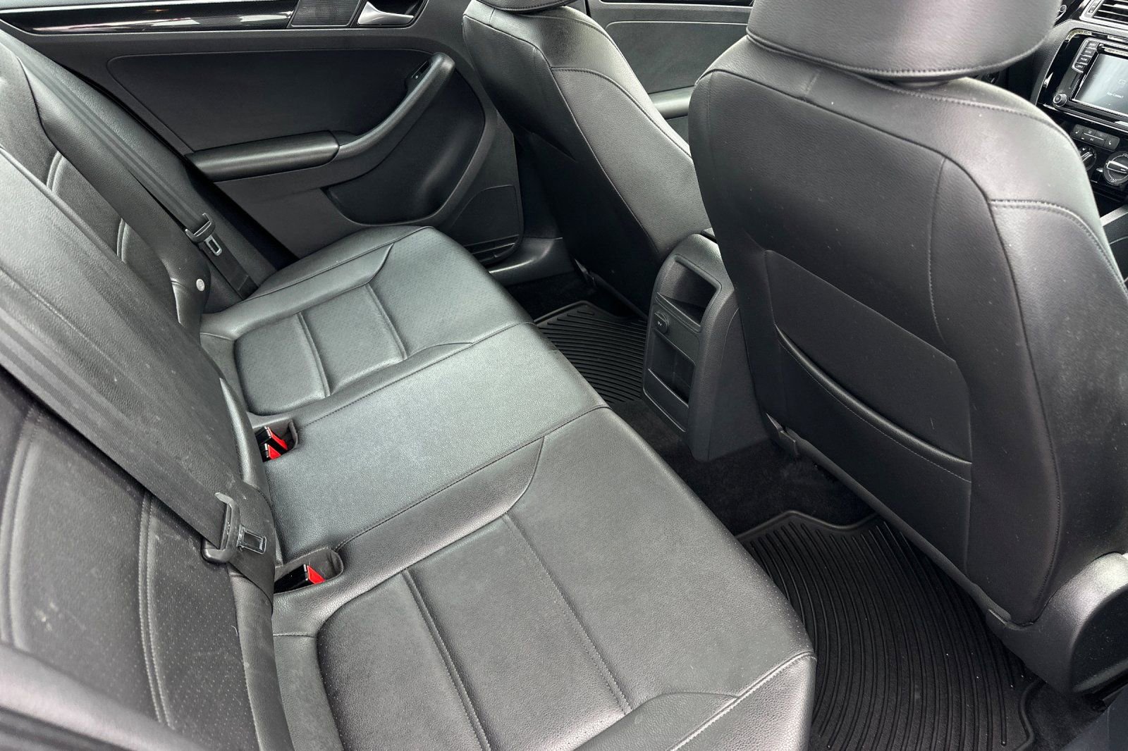 Used 2018 Volkswagen Jetta Sport FWD image 17