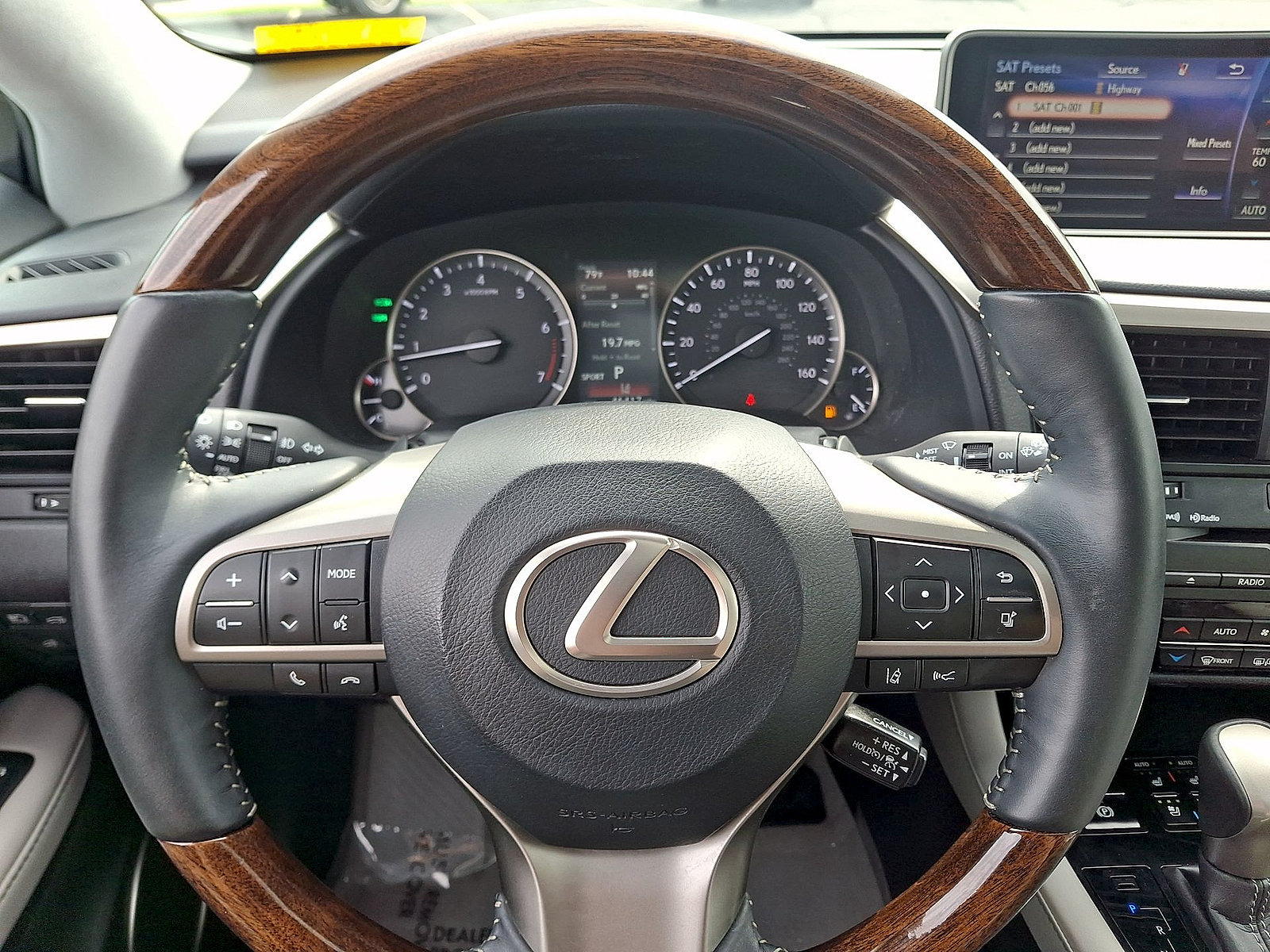 Used 2017 Lexus RX 350 FWD w/ Premium Package image 16