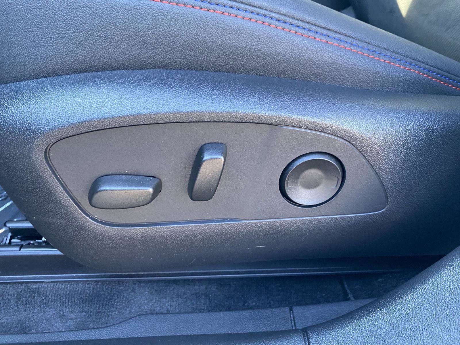 Used 2025 Chevrolet Blazer EV RS image 16