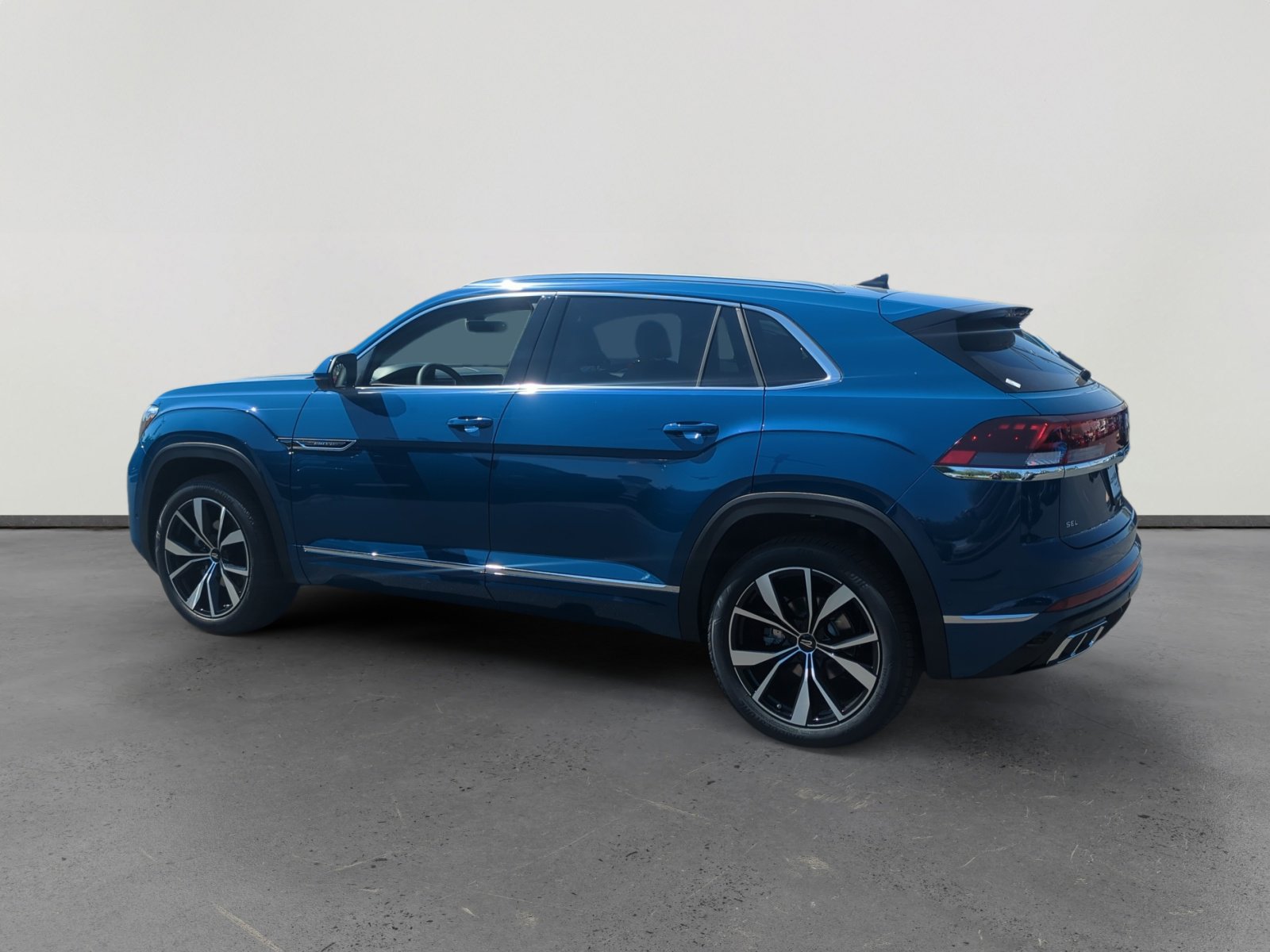 New 2026 Volkswagen Atlas Cross Sport SEL Premium R-Line image 3