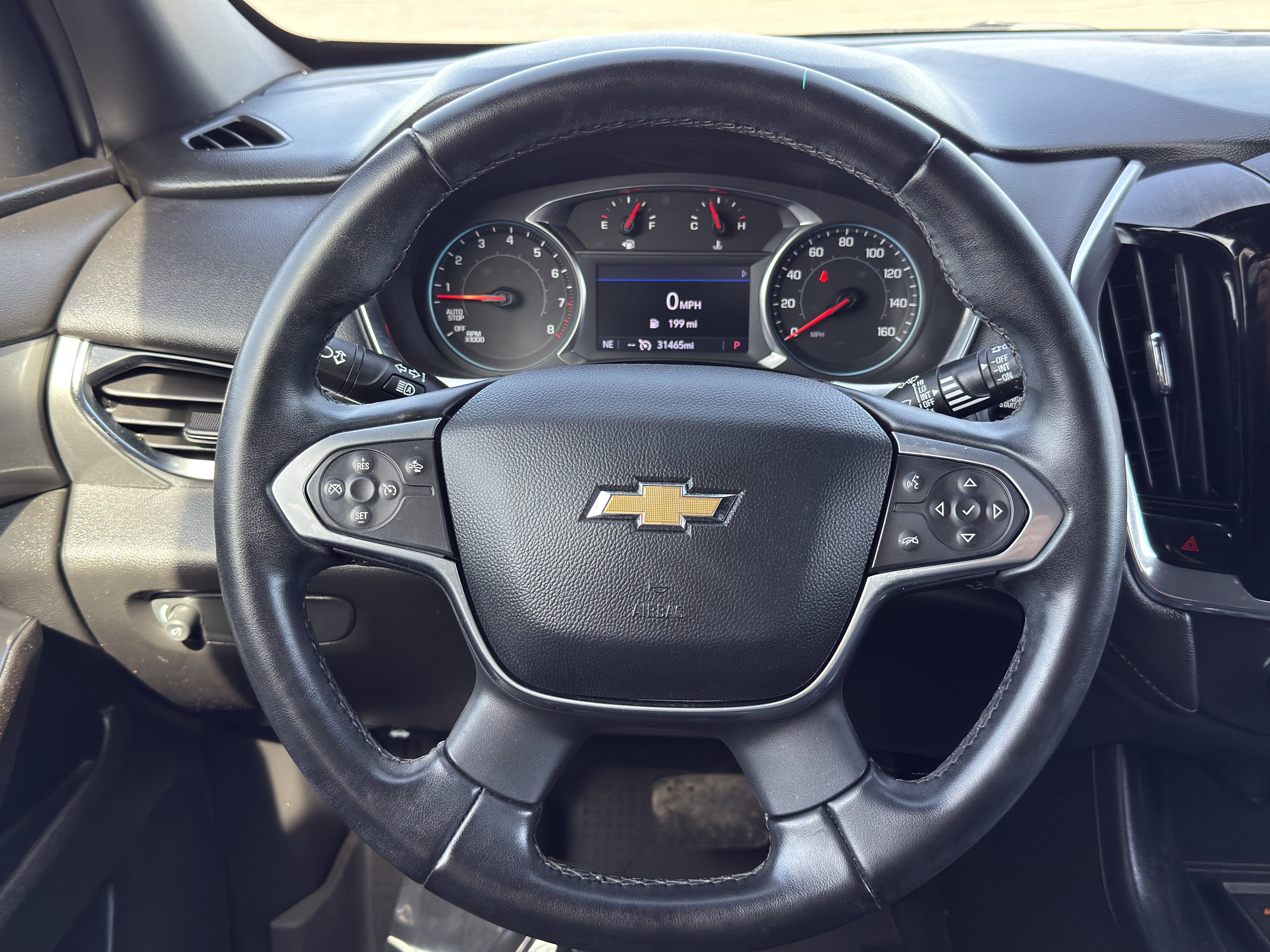 Used 2023 Chevrolet Traverse LT image 28