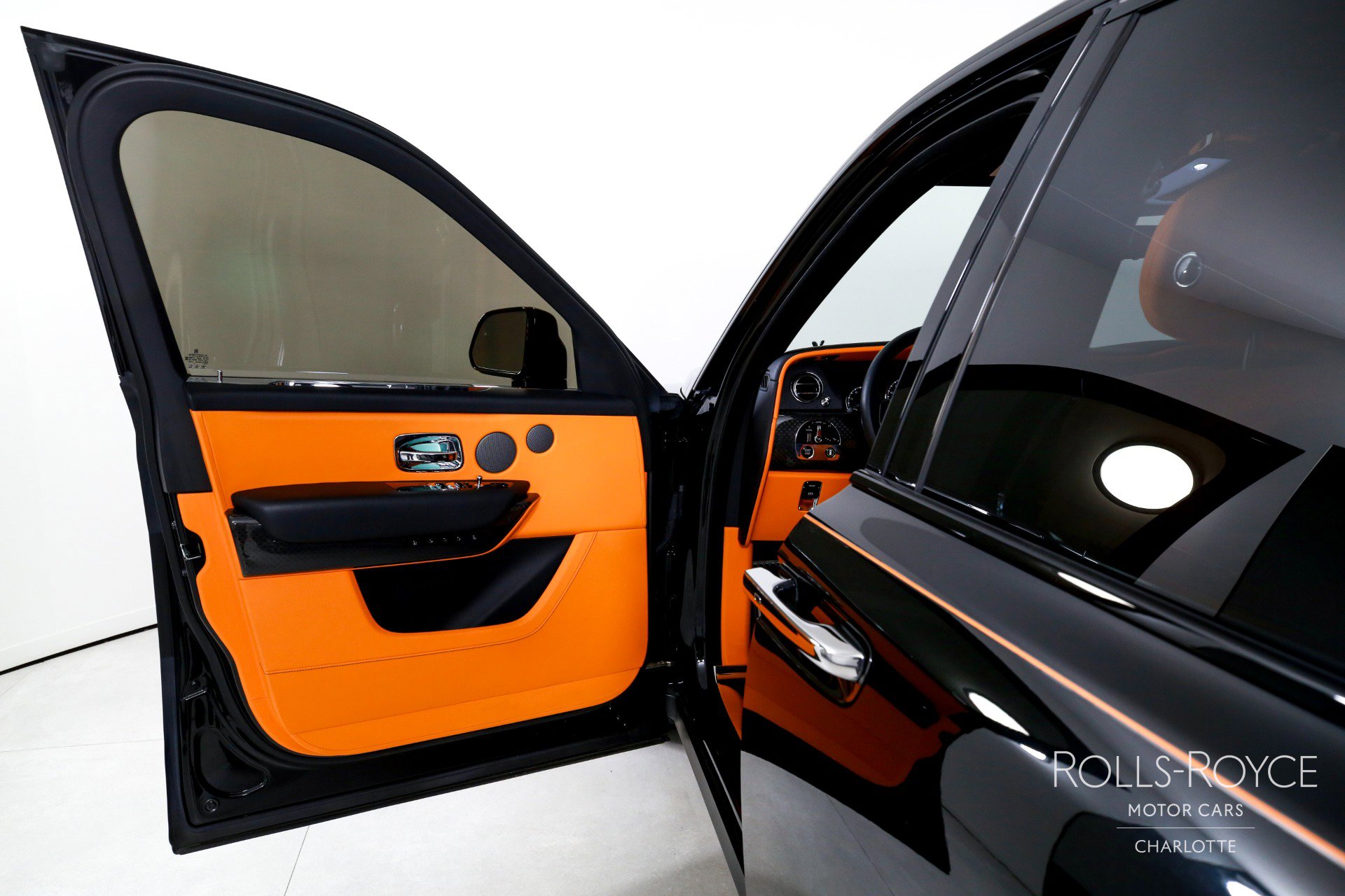 Certified 2023 Rolls-Royce Cullinan Black Badge AWD/4WD image 11