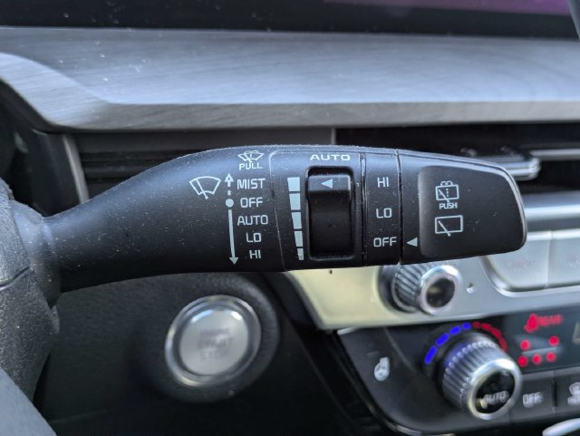 Certified 2024 Kia Telluride SX Prestige X-Line AWD/4WD image 33