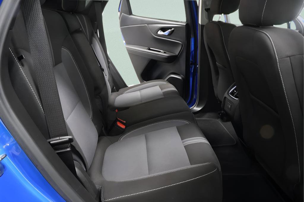 Used 2025 Chevrolet Blazer LT image 24