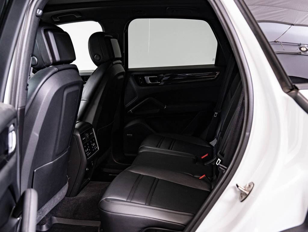 Certified 2020 Porsche Cayenne AWD/4WD image 42