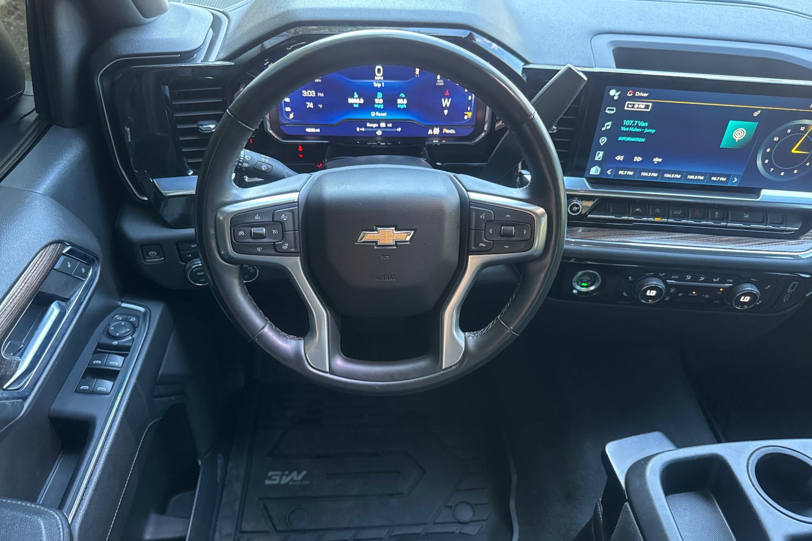 Used 2024 Chevrolet Silverado 1500 LT w/ Protection Package AWD/4WD image 14