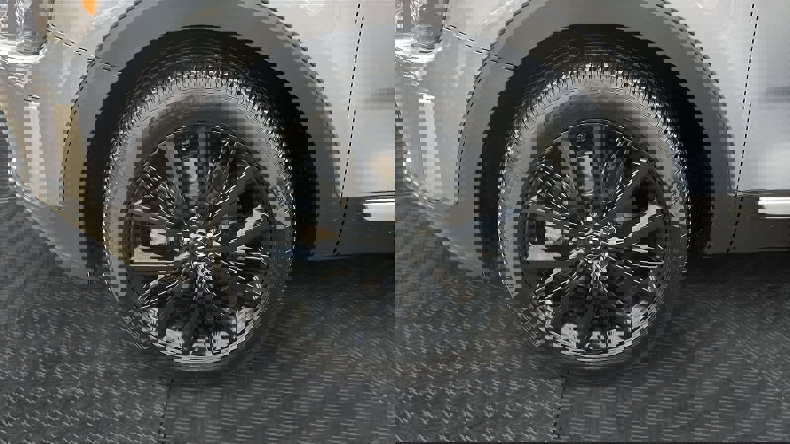 Used 2020 Kia Telluride SX w/ SX Prestige Package image 10