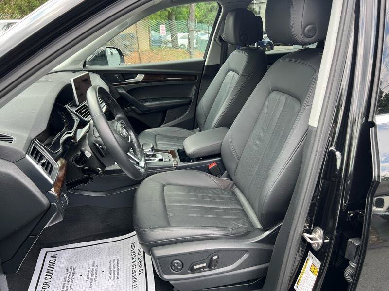Used 2019 Audi Q5 2.0T Premium Plus w/ Premium Plus Package AWD/4WD image 7