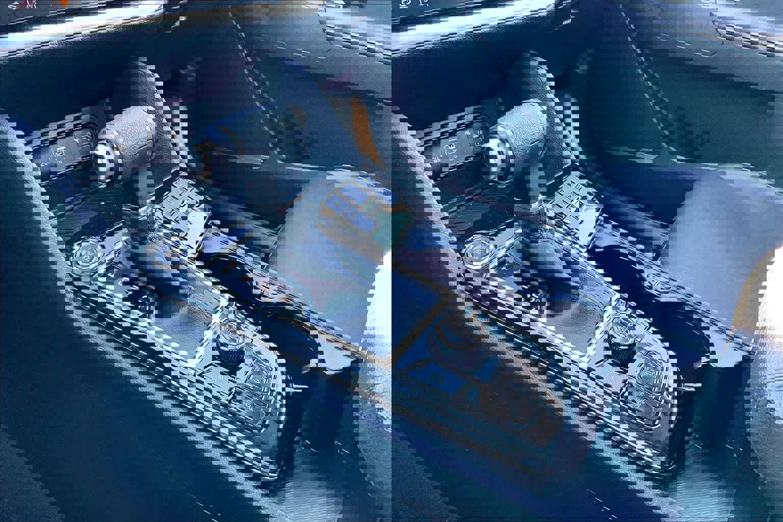 Used 2023 Kia Sportage EX image 16