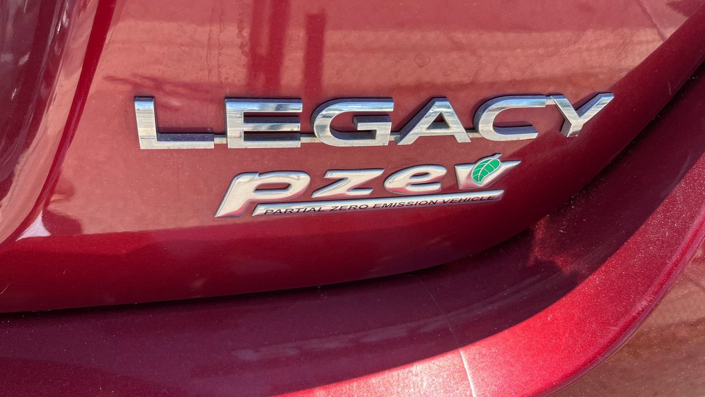 Used 2017 Subaru Legacy 2.5i Premium AWD/4WD image 24