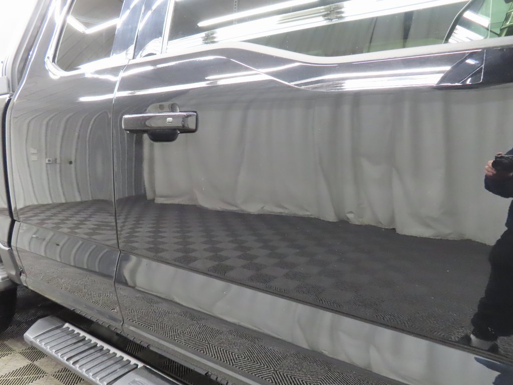 Used 2024 Ford F350 Lariat w/ Sport Appearance Package image 31