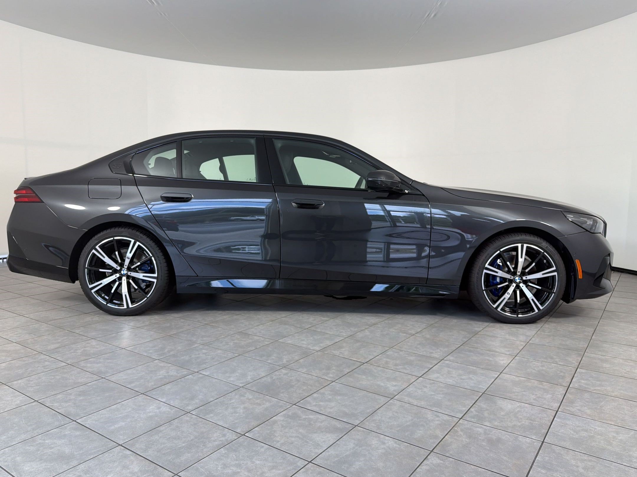 New 2026 BMW 530i w/ M Sport Package RWD image 8