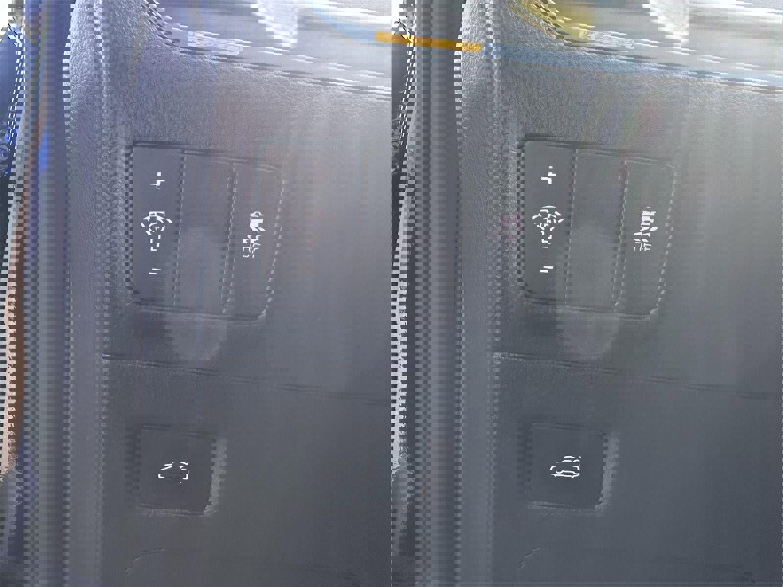 Used 2025 Kia K5 LXS image 14