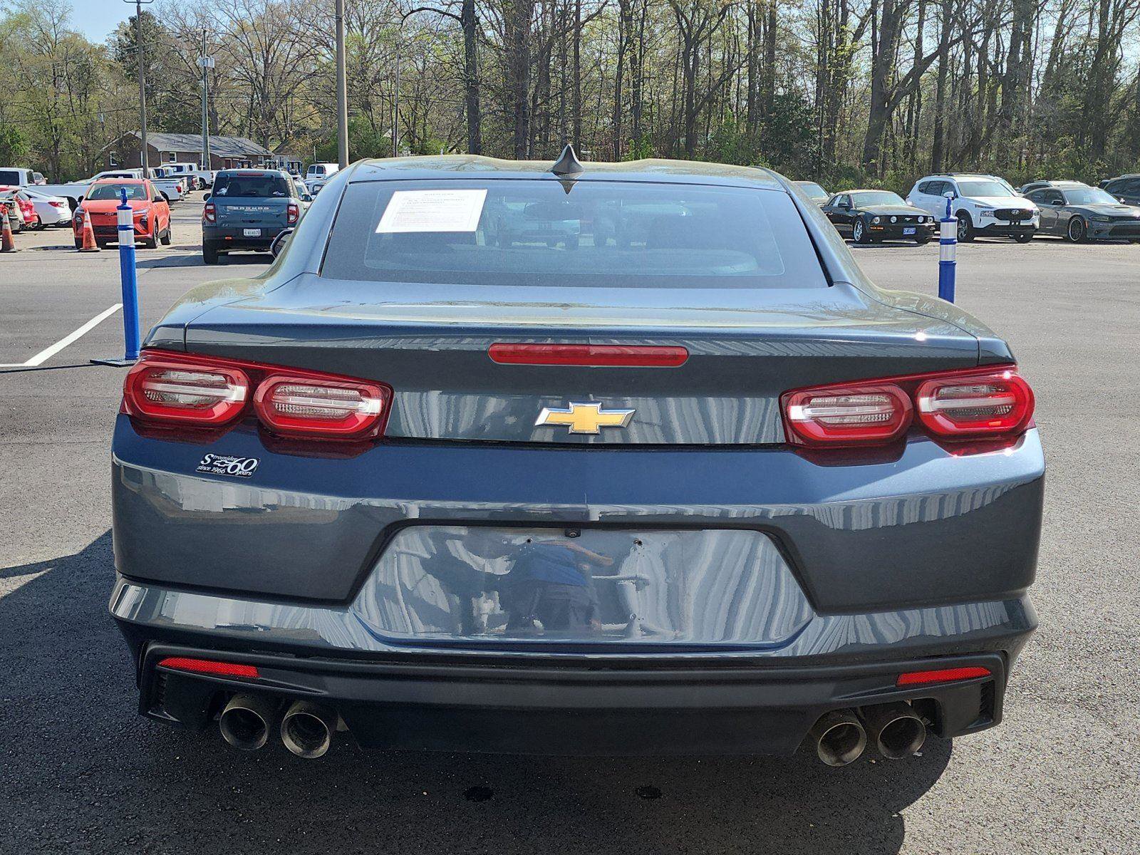 Used 2019 Chevrolet Camaro LT w/ Technology Package image 4
