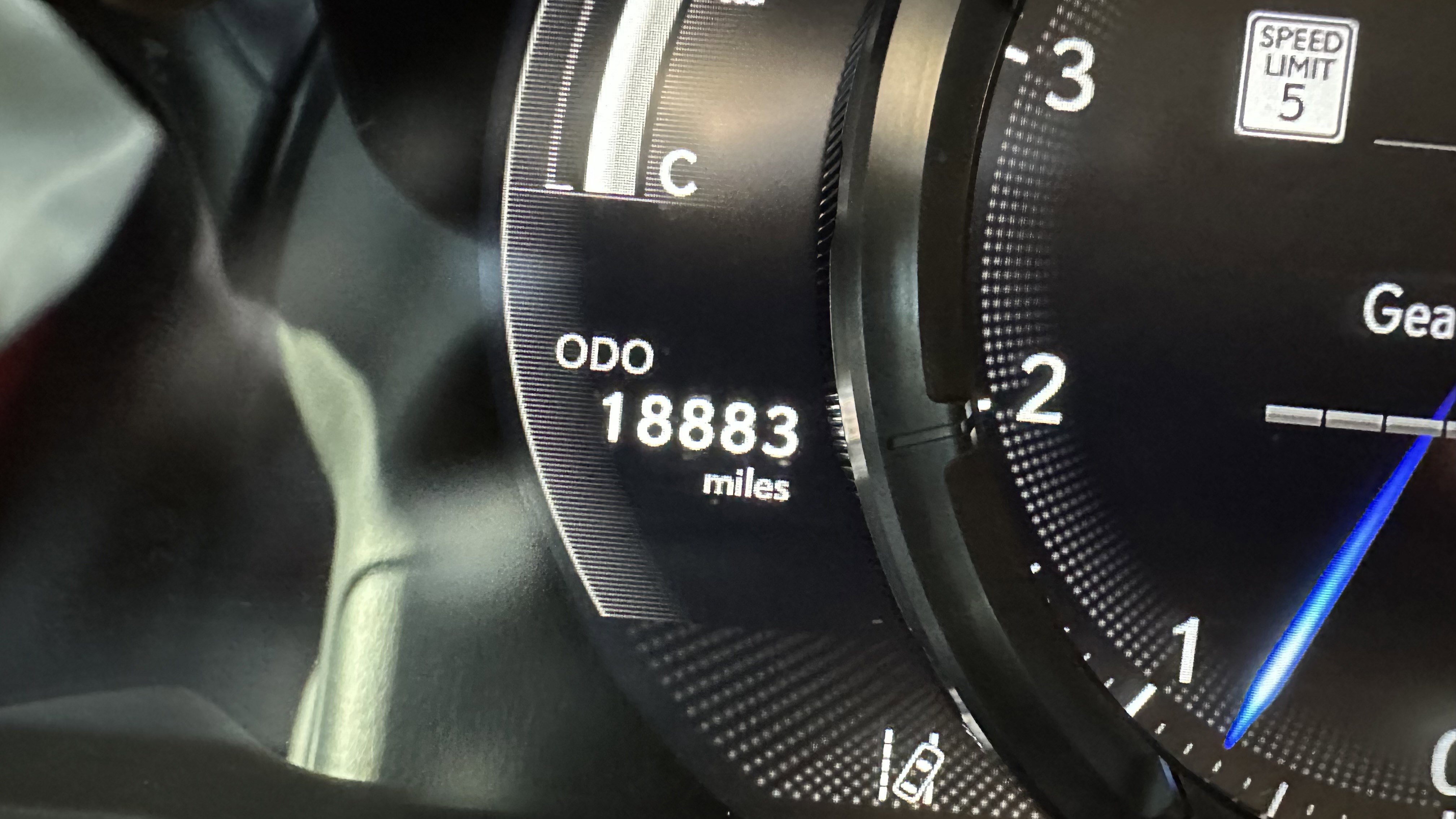 Used 2023 Lexus ES 350 F Sport w/ Accessory Package (Z2) image 9