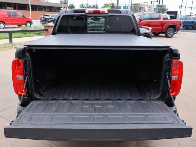 Used 2019 Chevrolet Colorado Z71 w/ Z71 Midnight Edition AWD/4WD image 15